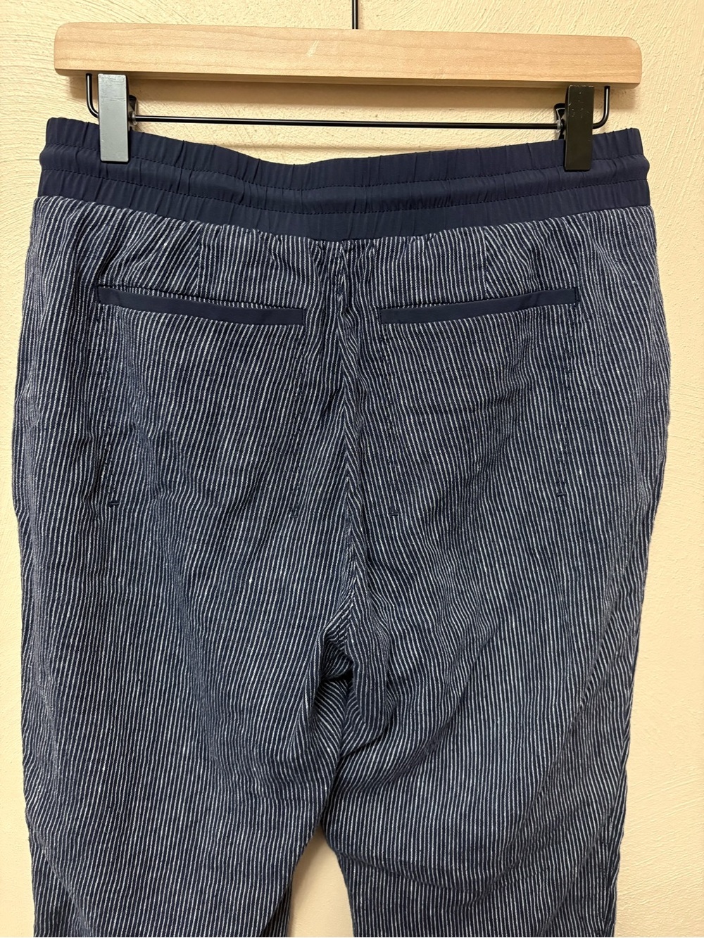 Athleta Stripe Bali Linen Ankle Pant Navy Blue White Size 10 Tall - Picture 9 of 13